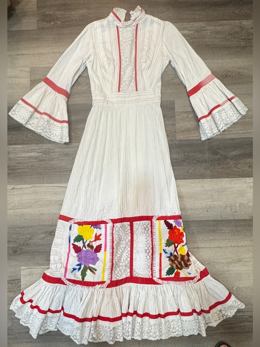Vintage 1970s White Maxi Dress with Red Trim and Floral Embroidered Panels